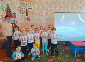 12 апреля -ДЕНЬ КОСМОНАВТИКИ 12 апреля -ДЕНЬ КОСМОНАВТИКИ.